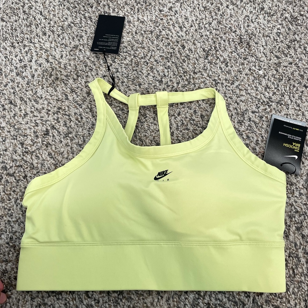 NEW WITH TAGS Nike Sports Bra